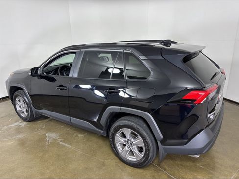 Used 2025 Toyota RAV4 XLE image 17