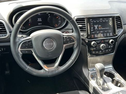 Used 2022 Jeep Grand Cherokee Laredo X AWD/4WD image 21