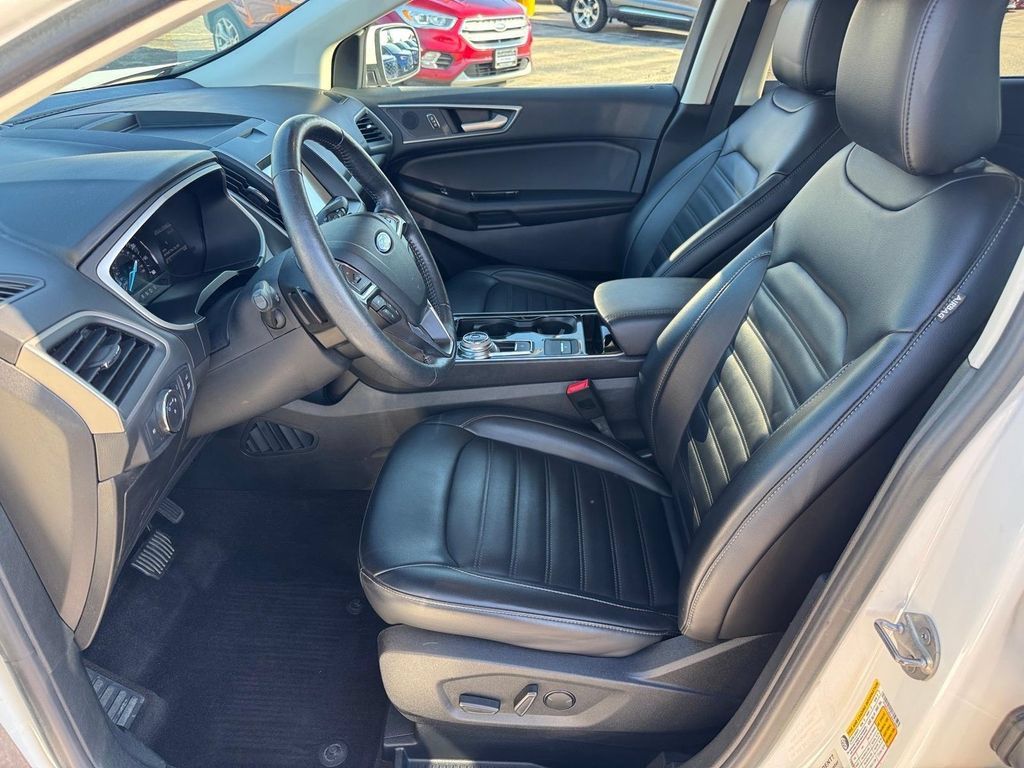 Used 2020 Ford Edge SEL w/ Convenience Package AWD/4WD image 8