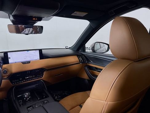 Used 2024 MAZDA CX-90 3.3 Turbo S w/ Premium Plus image 25