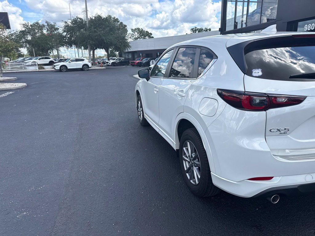 Used 2024 MAZDA CX-5 AWD 2.5 S w/ Select Package image 4