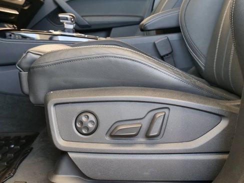 Certified 2025 Audi Q5 2.0T Premium Plus w/ Premium Plus Package image 11