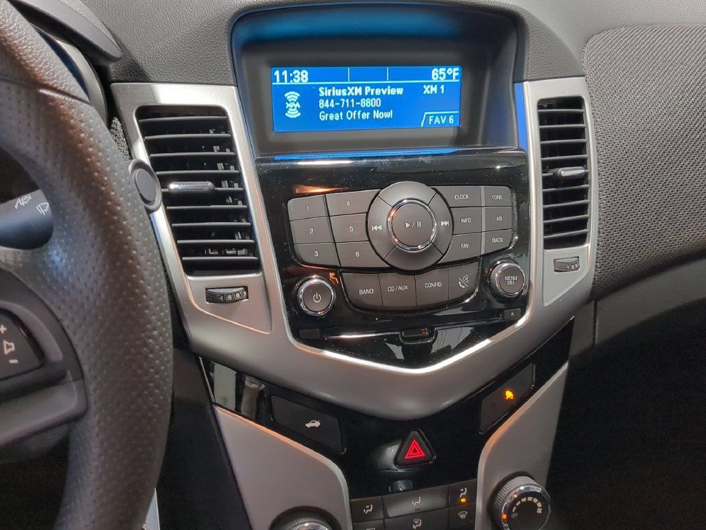 Used 2016 Chevrolet Cruze LT FWD image 31