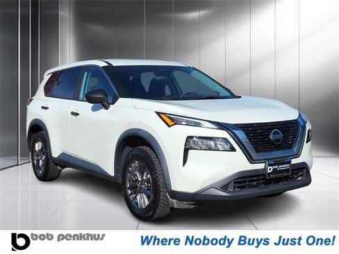 Used 2021 Nissan Rogue S image 1