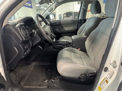 Used 2023 Toyota Tacoma SR AWD/4WD image 11