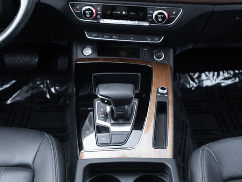 Certified 2023 Audi Q5 2.0T Premium w/ Convenience Package image 17