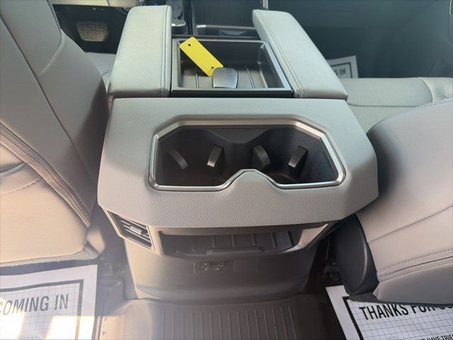 Used 2024 Toyota Tundra Limited AWD/4WD image 13