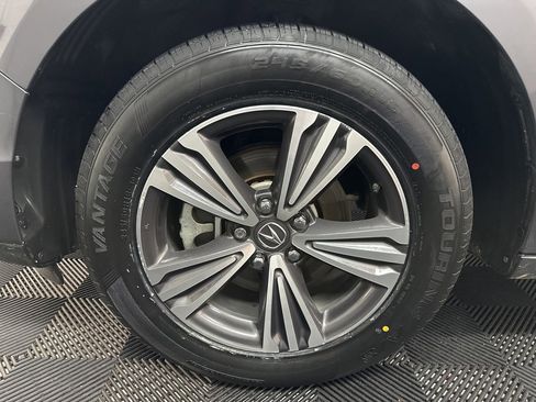 Used 2017 Acura MDX SH-AWD image 39