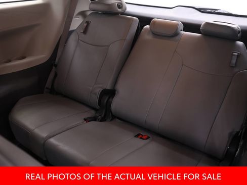 Used 2024 Toyota Sienna XLE image 13