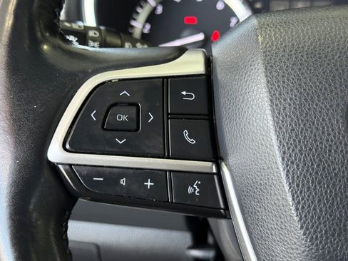 Used 2022 Toyota Highlander Platinum AWD/4WD image 26