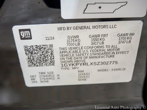 New 2025 Cadillac Lyriq Sport w/ LPO, Floor Liner Package image 22