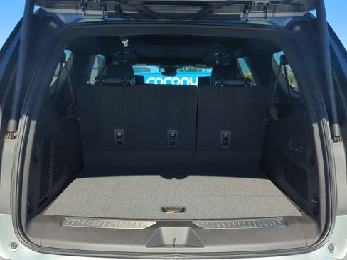 New 2025 GMC Yukon XL AT4 Ultimate w/ LPO, Floor Liner Package image 27