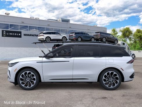 New 2026 Lincoln Nautilus Reserve AWD/4WD image 3