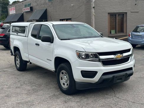 Used 2015 Chevrolet Colorado W/T RWD image 3
