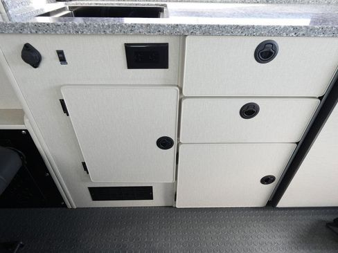 Used 2022 Mercedes-Benz Sprinter 144 Cargo image 22