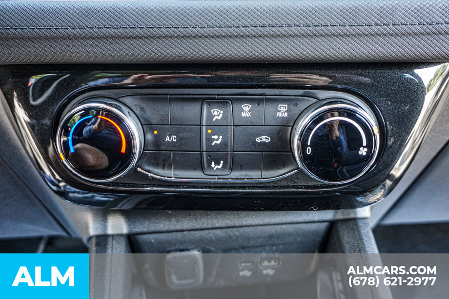 Used 2025 Chevrolet TrailBlazer LT FWD image 39
