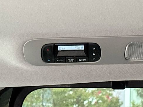 Used 2024 Honda Odyssey EX-L image 24