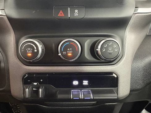 Used 2021 RAM 2500 Big Horn AWD/4WD image 29