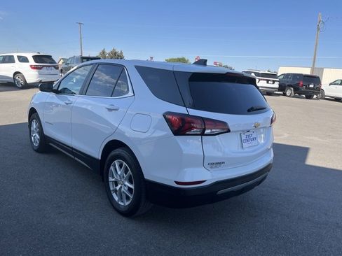 Used 2024 Chevrolet Equinox LT image 8