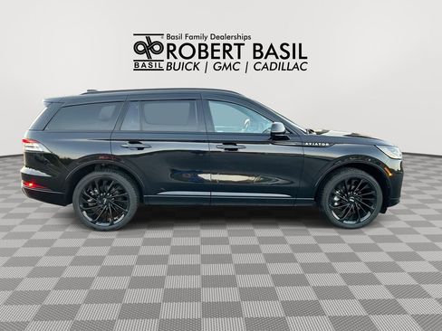 Used 2025 Lincoln Aviator Reserve w/ Jet Appearance Package AWD/4WD image 9