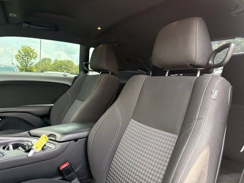 Used 2017 Dodge Challenger SXT w/ Blacktop Package RWD image 15