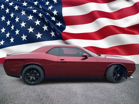 Used 2021 Dodge Challenger GT image 5