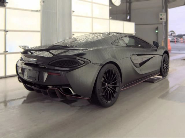 Used 2017 McLaren 570S RWD image 8