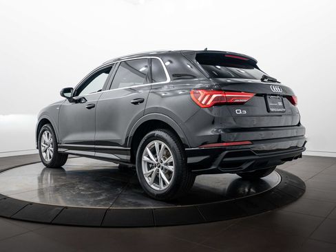Certified 2024 Audi Q3 2.0T Premium w/ Convenience Package AWD/4WD image 5