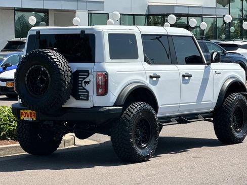Used 2024 Ford Bronco Badlands AWD/4WD image 4