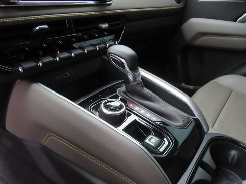 Certified 2024 Chevrolet Colorado ZR2 w/ ZR2 Bison Edition image 21