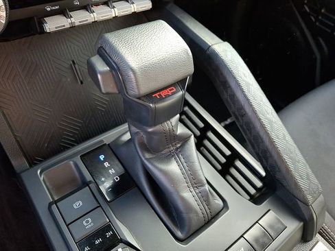 Used 2024 Toyota Tacoma TRD Off-Road AWD/4WD image 15