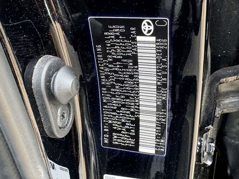 Used 2024 Toyota Corolla SE w/ SE Premium Package image 27