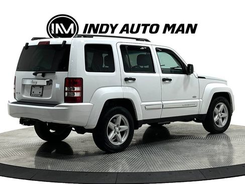 Used 2012 Jeep Liberty Sport AWD/4WD image 4