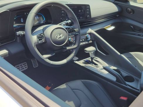 New 2026 Hyundai Elantra SEL Sport FWD image 5