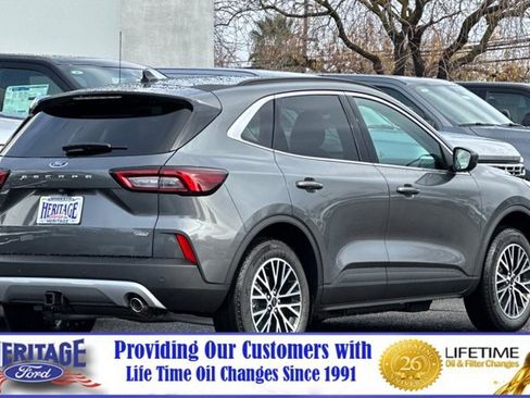 New 2025 Ford Escape SE w/ Class II Trailer Tow Package image 4