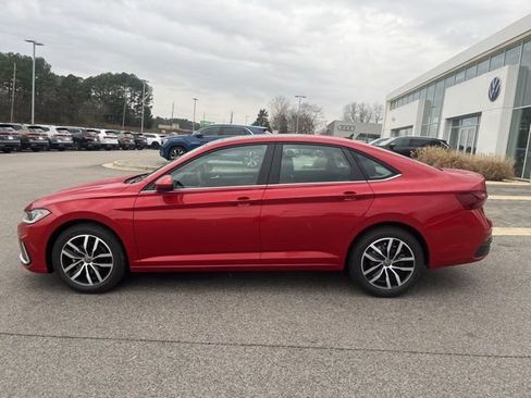 New 2026 Volkswagen Jetta SE FWD image 3