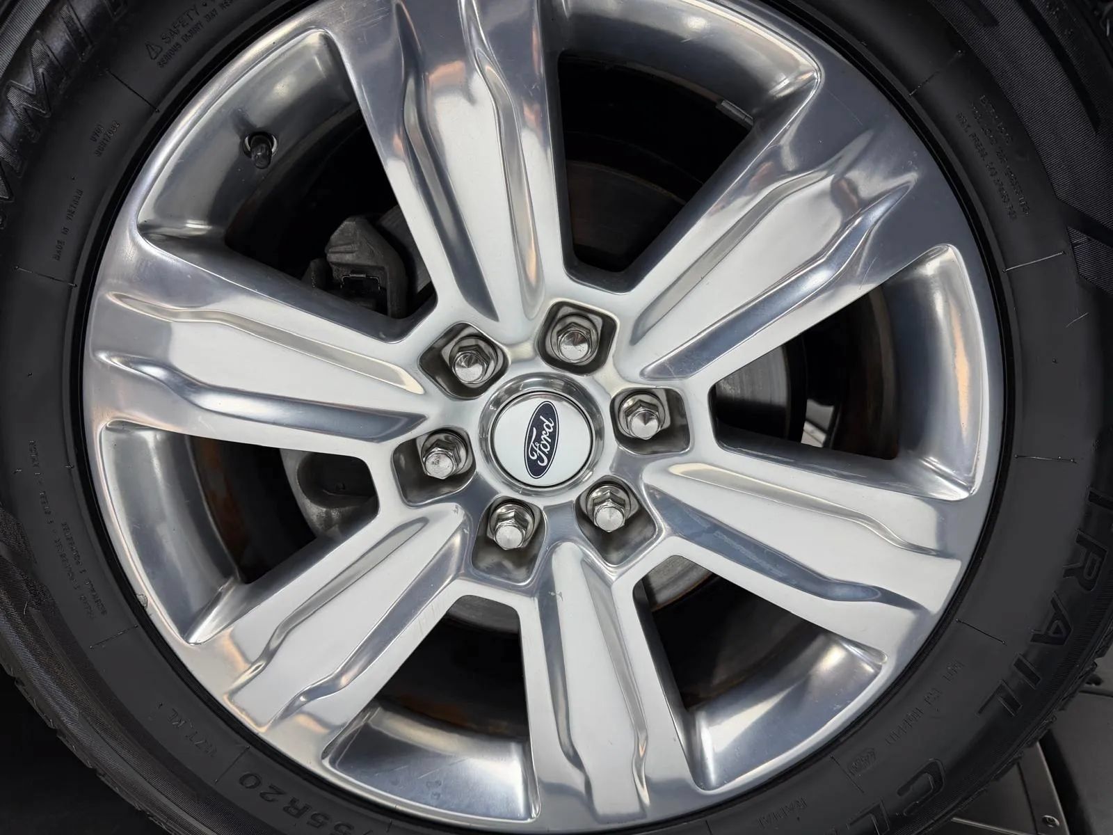 Used 2016 Ford F150 Platinum w/ Equipment Group 701A Luxury AWD/4WD image 8