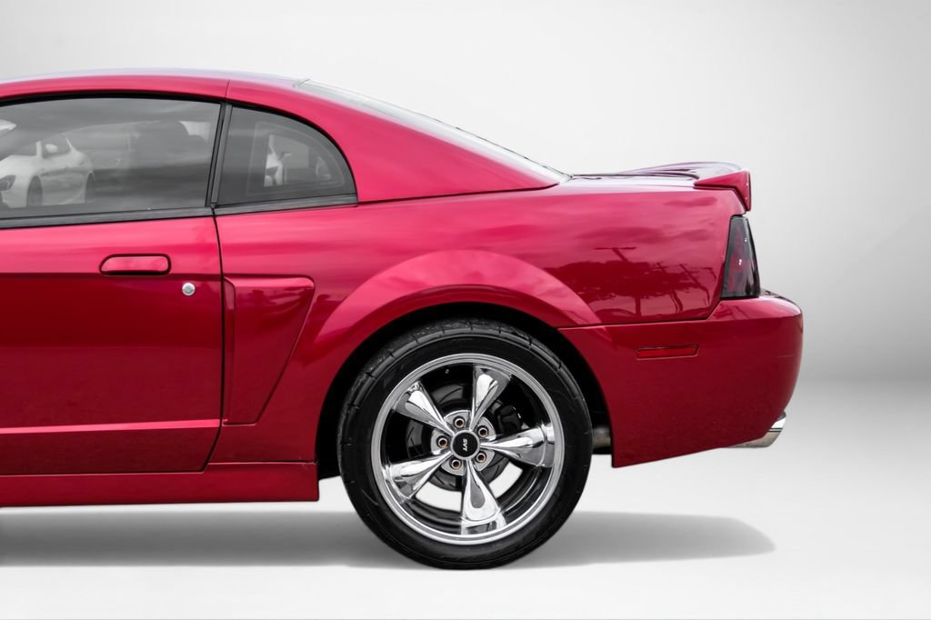 Used 2004 Ford Mustang Cobra RWD image 13