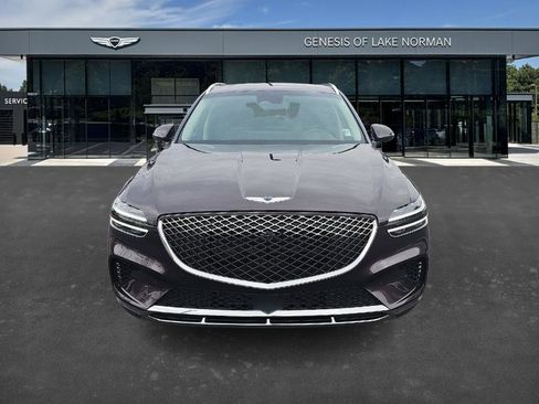 Used 2022 Genesis GV70 2.5T w/ Advanced Package image 7