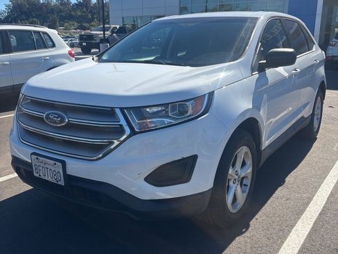 Used 2018 Ford Edge SE image 11