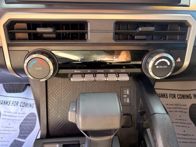 Used 2024 Toyota Tacoma SR5 AWD/4WD image 18
