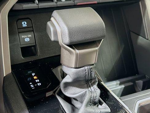 New 2026 Toyota Tundra SR5 AWD/4WD image 17