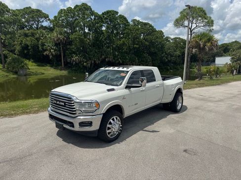 Used 2019 RAM 3500 Limited image 5