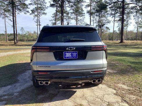 New 2026 Chevrolet Traverse LT w/ Midnight/Sport Edition image 3