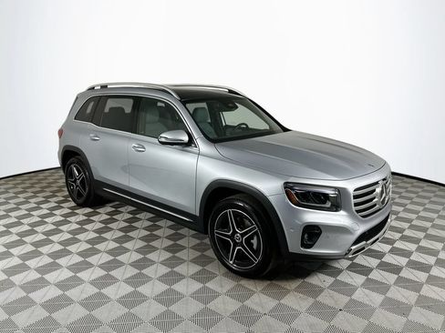 Used 2026 Mercedes-Benz GLB 250 image 1