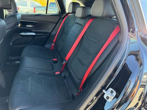 Used 2025 Mercedes-Benz GLC 43 AMG 4MATIC image 27