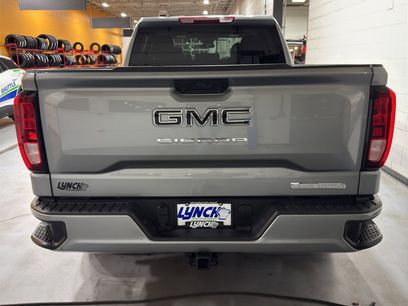 Used 2025 GMC Sierra 1500 Elevation w/ LPO, Elevation Black Package