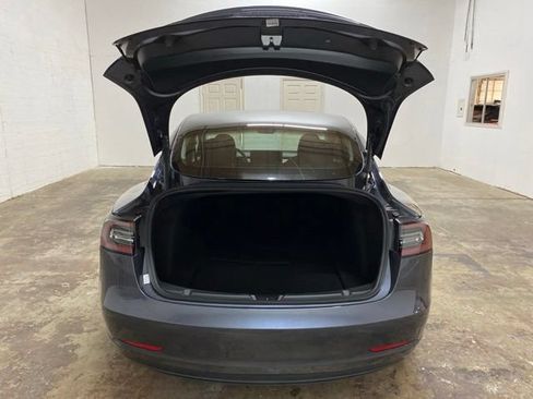 Used 2023 Tesla Model 3 Standard Range RWD image 9