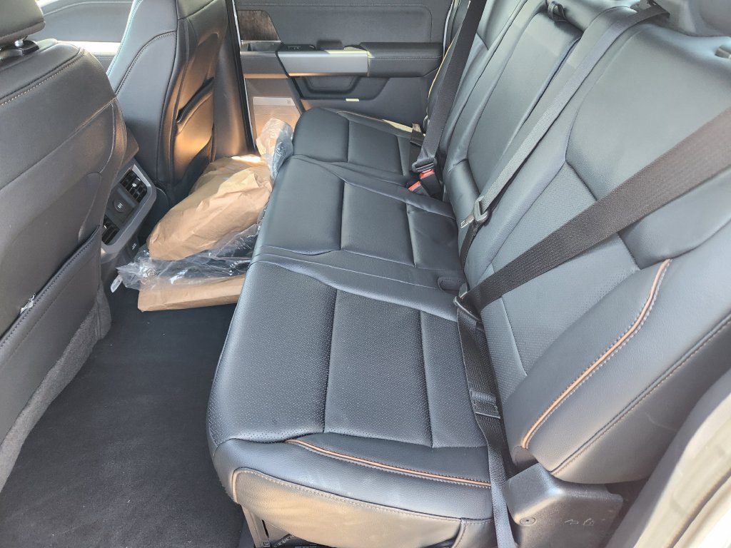 New 2026 Ford F550 4x4 Crew Cab image 14
