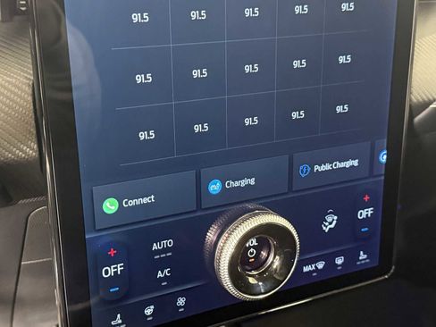 Used 2021 Ford Mustang Mach-E Premium image 33